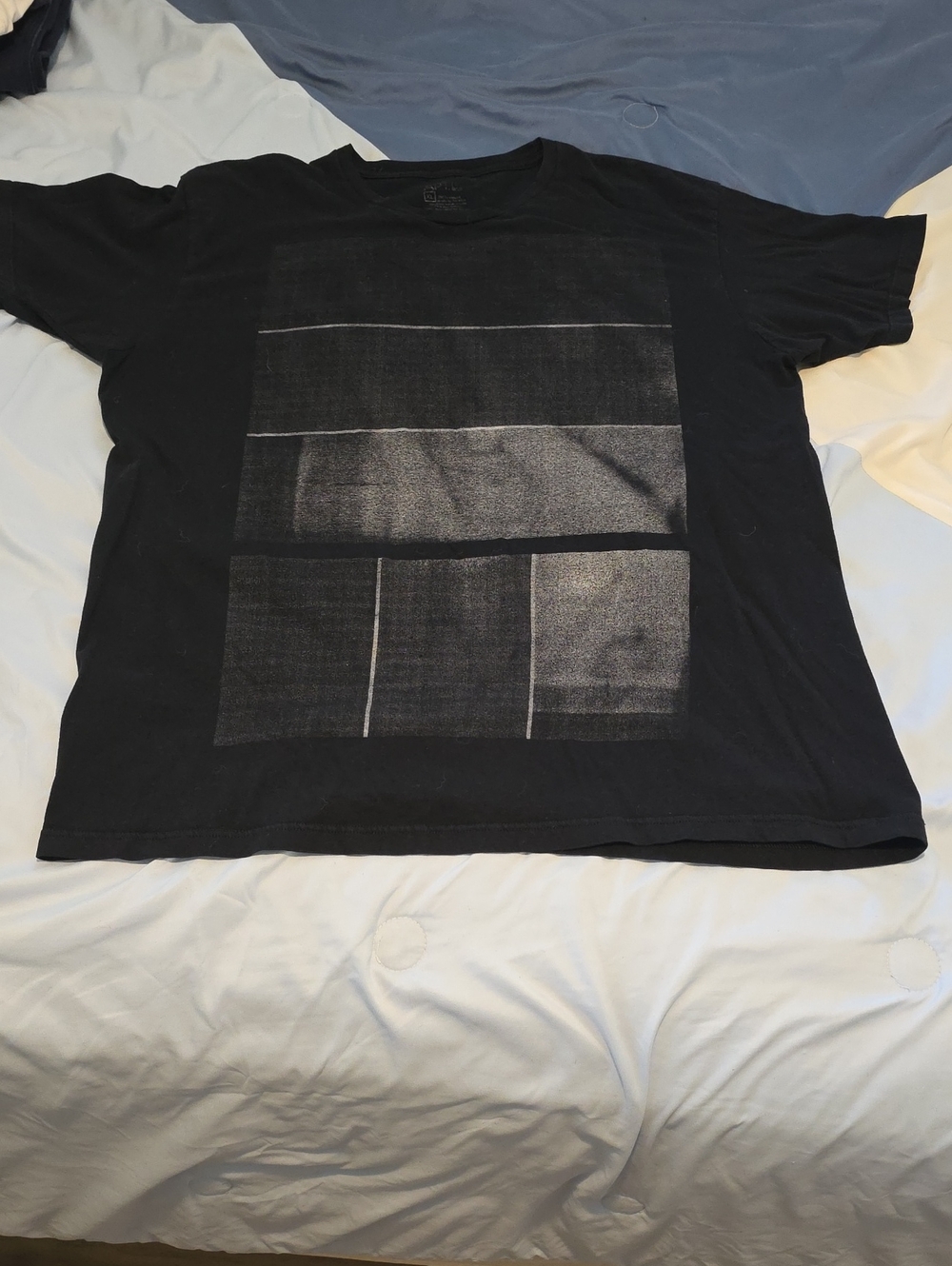Apt. 9 Black Short Sleeve Tee with Gray Graphic Panels